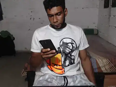 erik alexander online show from December 2024 03:47:01 AM