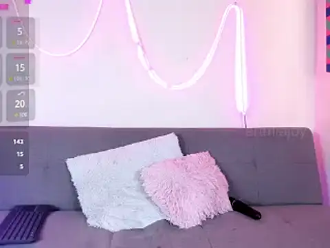 artmiaa online show from January 2025 02:11:01 PM