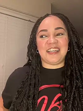 Snapshot of DestineeJayde chatting on March 2025 07:00:02 AM DestineeJayde online show from March 2025 07:00:02 AM