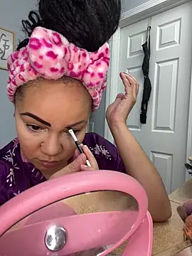 Snapshot of DestineeJayde chatting on October 2025 03:25:02 AM DestineeJayde online show from October 2025 03:25:02 AM