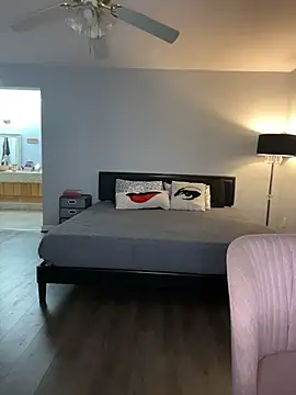 Snapshot of DestineeJayde chatting on October 2025 04:37:02 AM DestineeJayde online show from October 2025 04:37:02 AM