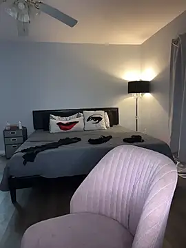 Snapshot of DestineeJayde chatting on October 2025 05:30:02 AM DestineeJayde online show from October 2025 05:30:02 AM