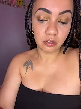 Snapshot of DestineeJayde chatting on November 2025 07:44:02 AM DestineeJayde online show from November 2025 07:44:02 AM