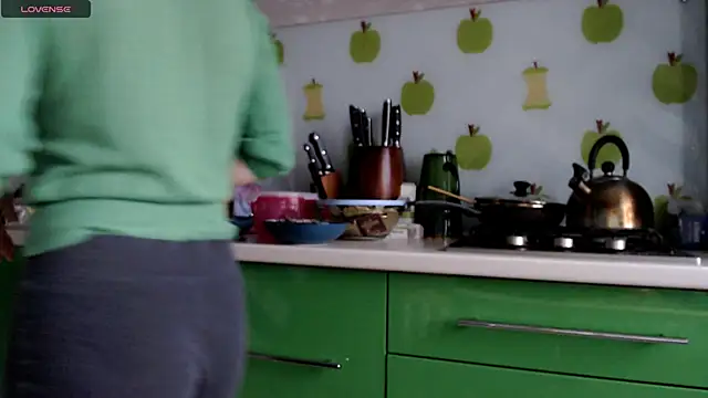 Snapshot of vaders_daughter chatting on December 2024 09:46:01 AM vaders daughter online show from December 2024 09:46:01 AM