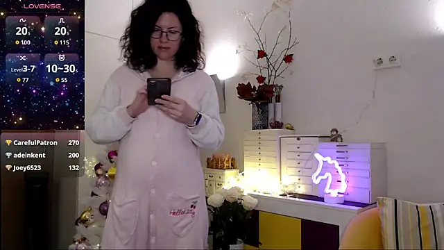 Snapshot of vaders_daughter chatting on December 2025 05:23:01 AM vaders daughter online show from December 2025 05:23:01 AM