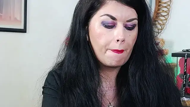 Snapshot of EllenGrace chatting on February 2025 03:17:02 AM EllenGrace online show from February 2025 03:17:02 AM