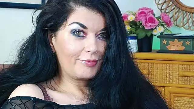 Snapshot of EllenGrace chatting on February 2025 02:19:02 AM EllenGrace online show from February 2025 02:19:02 AM