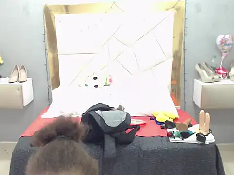 CanellaHotx online show from January 2025 02:41:01 PM