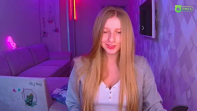 AmaliaQueen online show from December 2024 01:01:02 PM