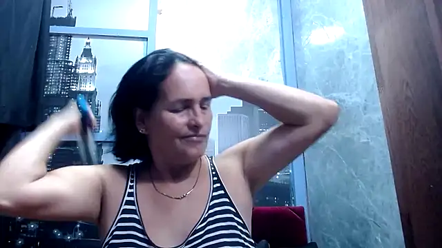 Nastylatinaxxx online show from November 2025 01:22:02 PM