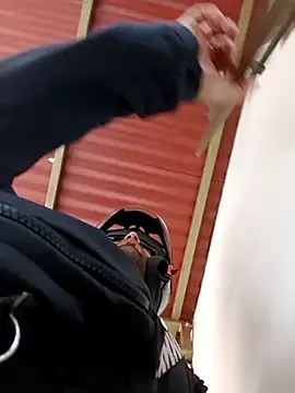 sebasxx97 online show from September 2025 02:27:02 PM