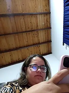 RachellGraham online show from October 2025 01:01:02 PM