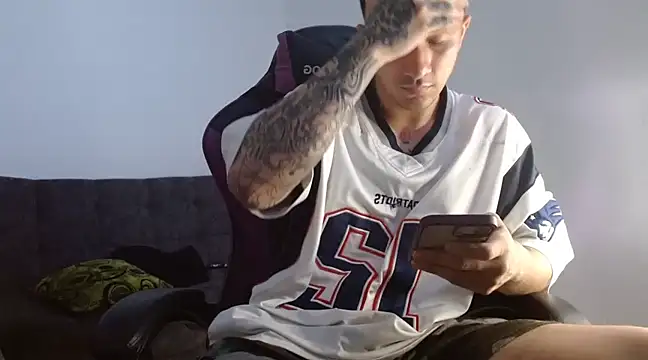 Sisoyalejo420 online show from February 2025 01:33:01 AM