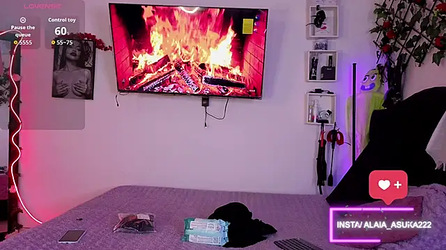 Alaia Asuka online show from October 2025 12:35:01 AM