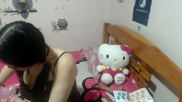 montthbluee online show from November 2025 01:05:02 AM