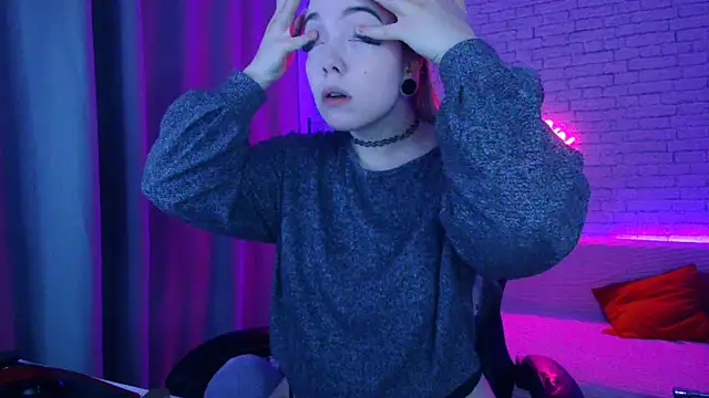 -Stacyy- online show from November 2025 10:26:02 AM