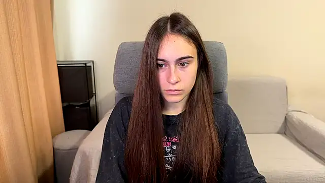 AliceKolltt online show from October 2025 09:29:02 AM