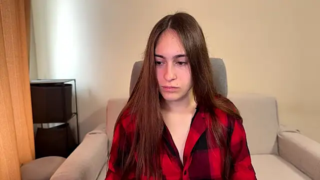 AliceKolltt online show from October 2025 08:27:02 AM