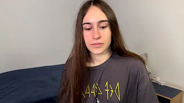 AliceKolltt online show from May 2026 12:05:01 AM