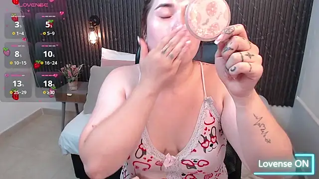 Snapshot of Aabby_lee chatting on December 2025 07:40:02 PM Aabby lee online show from December 2025 07:40:02 PM