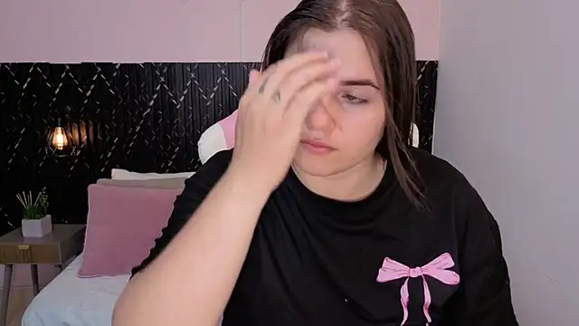 Aabby lee online show from February 2026 06:05:01 PM