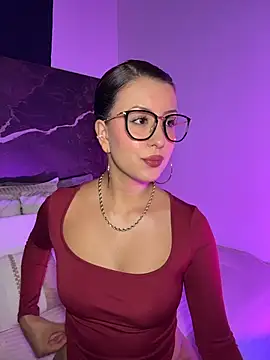 EmaSaenz online show from October 2025 09:13:01 PM