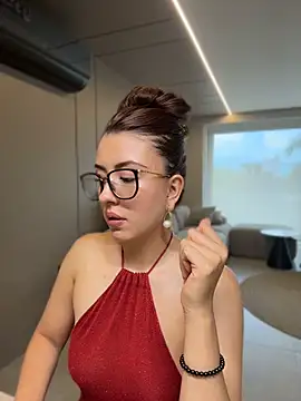 EmaSaenz online show from May 2026 08:04:02 PM