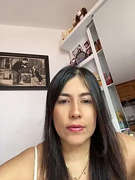 manuela star online show from May 2026 05:19:02 PM