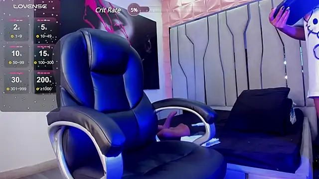 Snapshot of emilycat_777 chatting on January 2025 06:53:02 AM emilycat 777 online show from January 2025 06:53:02 AM