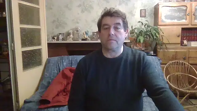 Snapshot of sympatrique chatting on December 2024 04:03:01 PM sympatrique online show from December 2024 04:03:01 PM