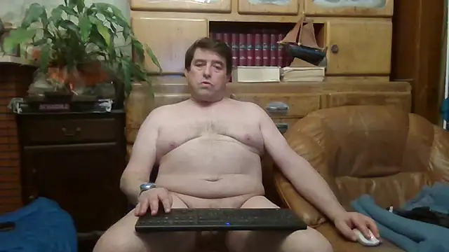 Snapshot of sympatrique chatting on December 2024 11:13:02 PM sympatrique online show from December 2024 11:13:02 PM