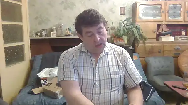 Snapshot of sympatrique chatting on September 2025 04:40:01 PM sympatrique online show from September 2025 04:40:01 PM