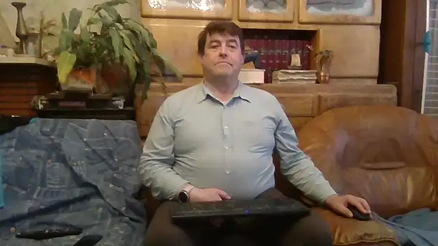 Snapshot of sympatrique chatting on September 2025 10:39:02 AM sympatrique online show from September 2025 10:39:02 AM