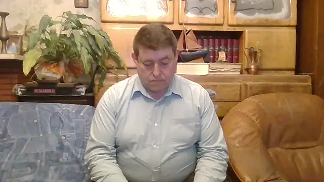 Snapshot of sympatrique chatting on November 2025 06:03:02 PM sympatrique online show from November 2025 06:03:02 PM