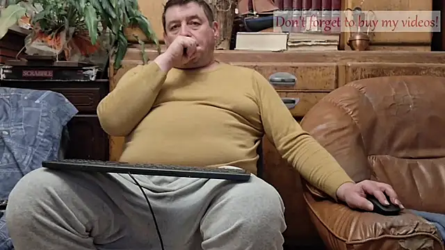 Snapshot of sympatrique chatting on November 2025 11:04:02 PM sympatrique online show from November 2025 11:04:02 PM