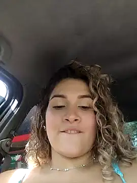 Sara smiiith211 online show from December 2024 07:38:02 PM