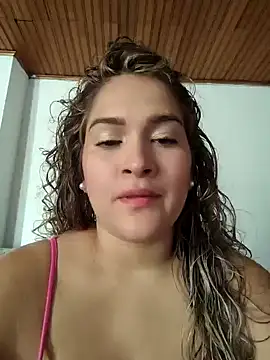 Sara smiiith211 online show from December 2024 09:51:02 PM