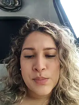 Sara smiiith211 online show from January 2025 05:26:02 PM