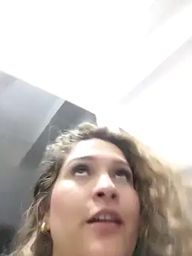 Sara smiiith211 online show from February 2025 12:06:02 AM