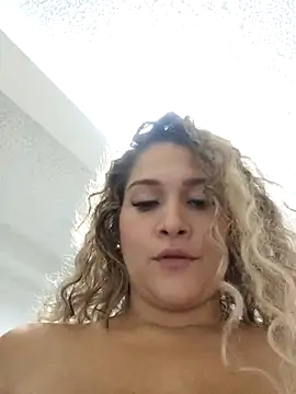 Sara smiiith211 online show from March 2025 04:07:02 AM