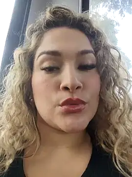 Snapshot of Sara_smiiith211 chatting on January 2026 05:38:01 PM Sara smiiith211 online show from January 2026 05:38:01 PM