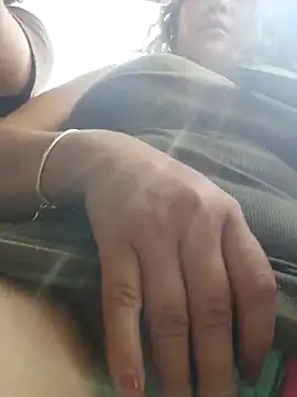 Snapshot of Sara_smiiith211 chatting on February 2026 04:00:01 PM Sara smiiith211 online show from February 2026 04:00:01 PM