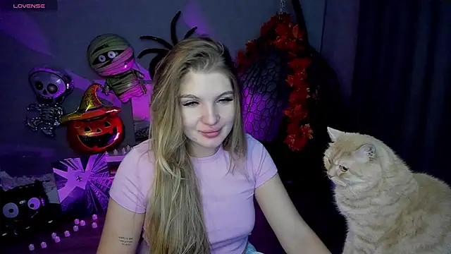 lily williamss online show from October 2025 12:36:01 AM