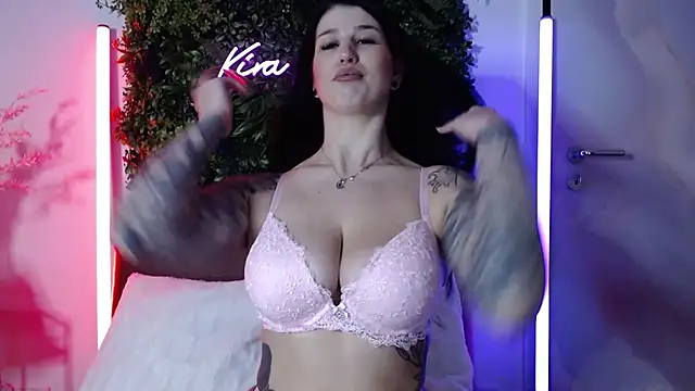 Snapshot of KiraKane1 chatting on January 2025 12:10:01 PM KiraKane1 online show from January 2025 12:10:01 PM