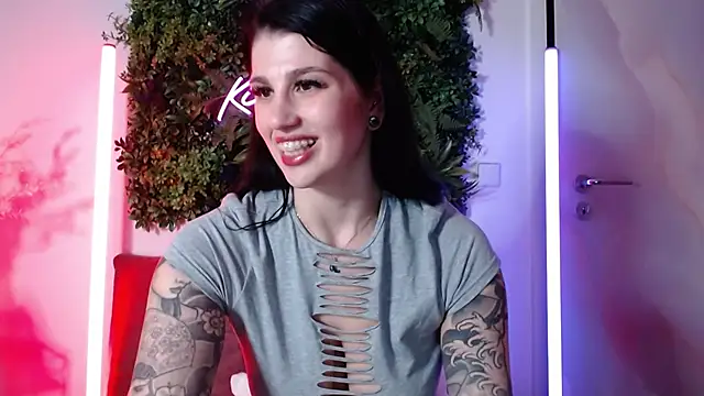 Snapshot of KiraKane1 chatting on January 2025 02:46:02 PM KiraKane1 online show from January 2025 02:46:02 PM