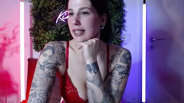 Snapshot of KiraKane1 chatting on February 2025 04:28:01 PM KiraKane1 online show from February 2025 04:28:01 PM