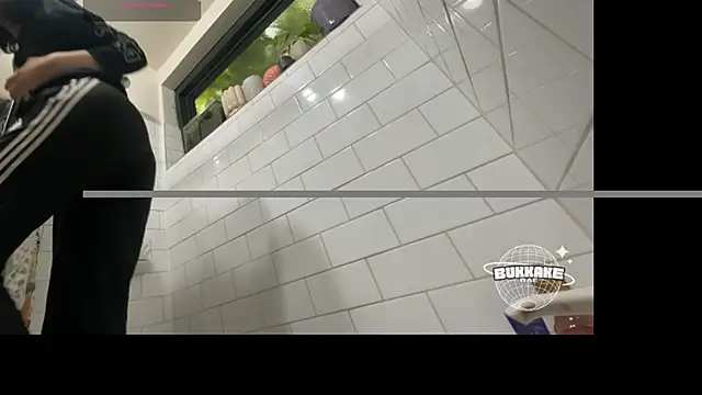 Snapshot of bukkakebae1 chatting on February 2025 10:31:01 PM bukkakebae1 online show from February 2025 10:31:01 PM