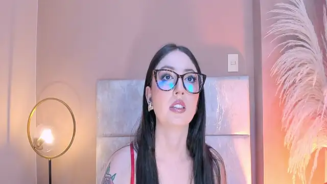 Emilywatsonn online show from June 2026 10:41:01 PM