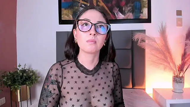 Emilywatsonn online show from June 2026 12:22:02 AM