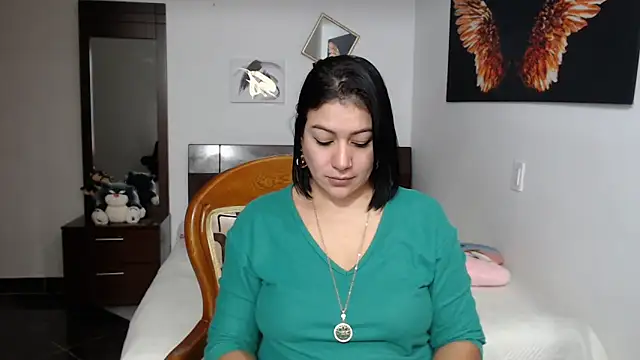 EmilyPeytonn online show from March 2025 01:53:01 PM